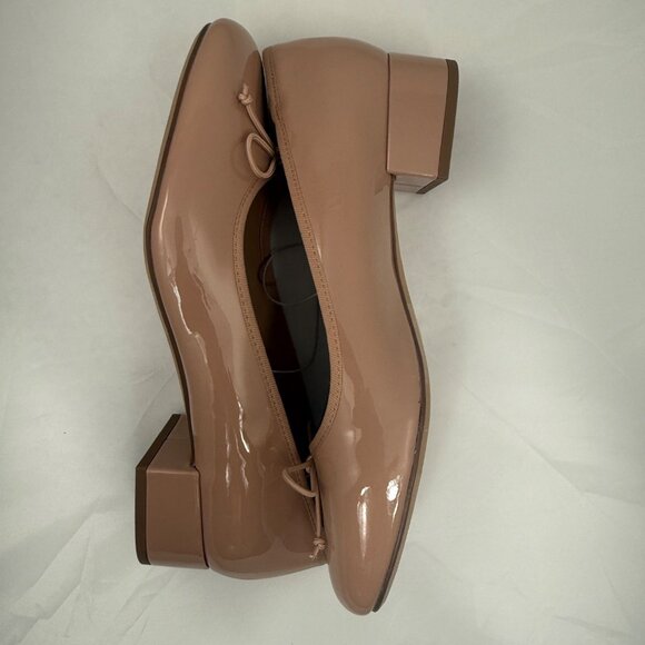 A New Day Beige Patent Leather Look Ballet Flats Size 8.5 Bow Accent Block Heel - Picture 6 of 10